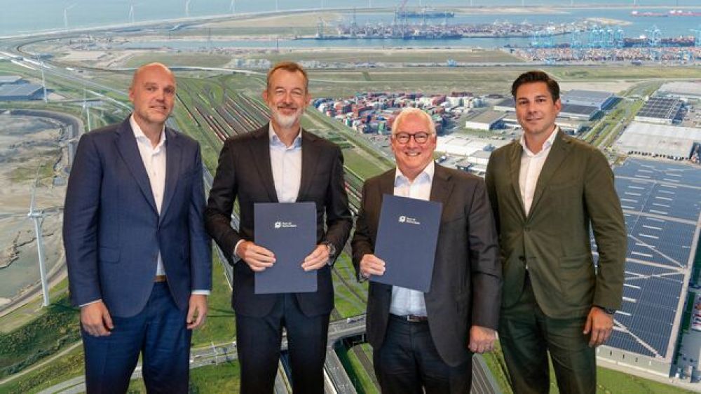 Port of Rotterdam and Swietelsky sign contract for rail expansion at Maasvlakte-Zuid.