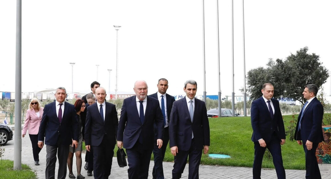 The head of Azerbaijan Railways held talks with the OSCE Secretary General on the development of transport links.