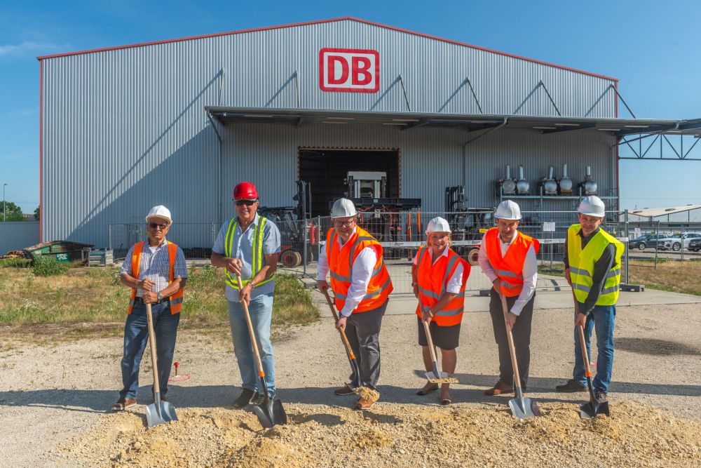 DB Cargo Hungária expands its Győr terminal.