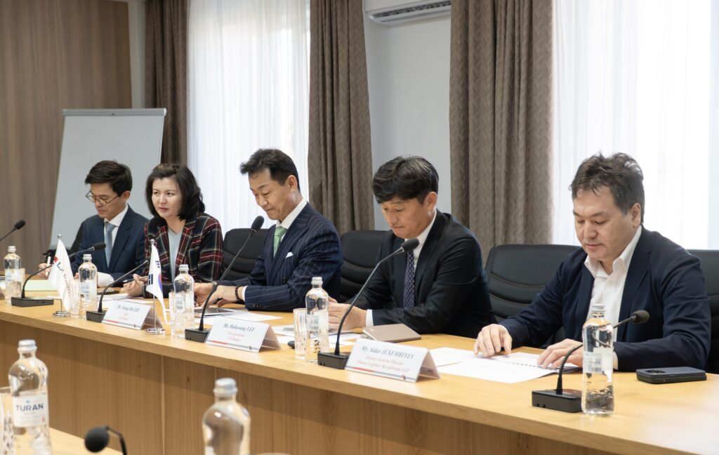 LX Pantos visited РТС Holding for the first time to discuss cooperation and new projects.