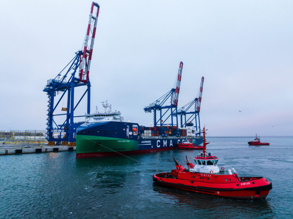 Sea Baltic Hub has completed test handling operations at the new T3 berth. Baltic Hub has completed test handling operations at the new T3 berth.