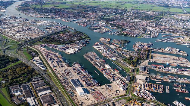 Sea The Port of Rotterdam accelerates the development of infrastructure and a sustainable region through the NOVEX programme. The Port of Rotterdam accelerates the development of infrastructure and a sustainable region through the NOVEX programme.