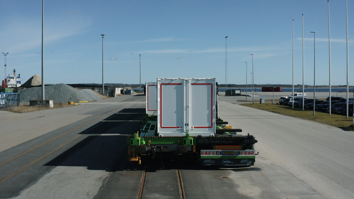 Safe Green Logistics has introduced an innovative container handling system.