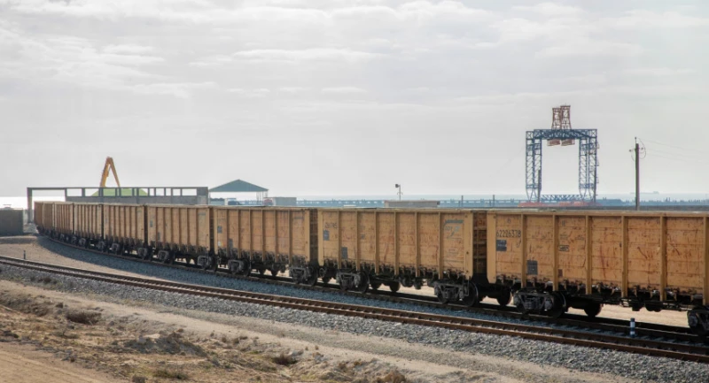 In Azerbaijan, the railway line to the port of Zira has been modernized.