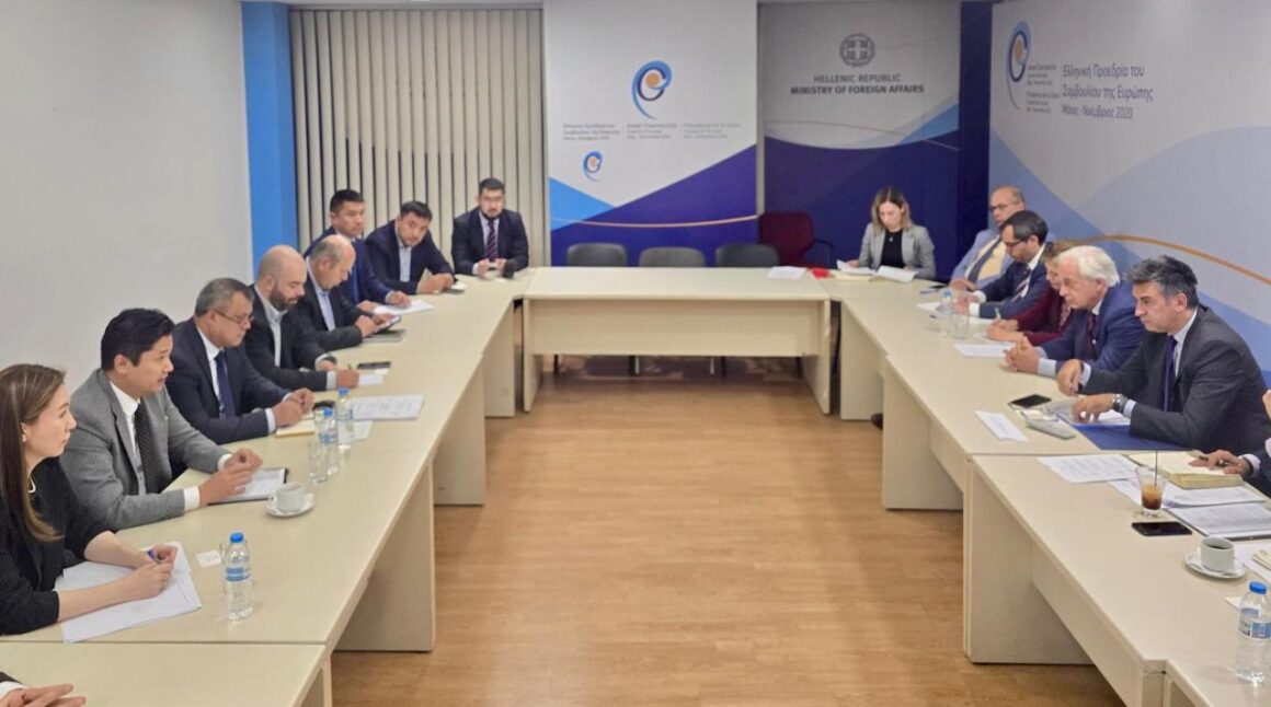 Kazakhstan and Greece are moving closer together in the field of logistics and port cooperation.