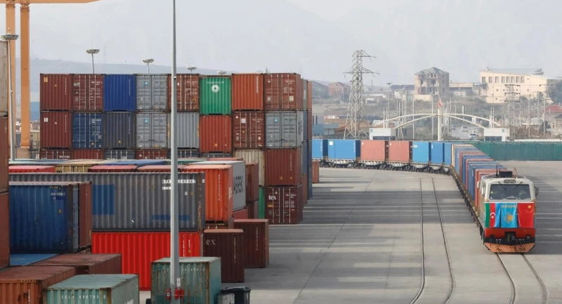 The first export train from Azerbaijan to China departed along the Middle Corridor.