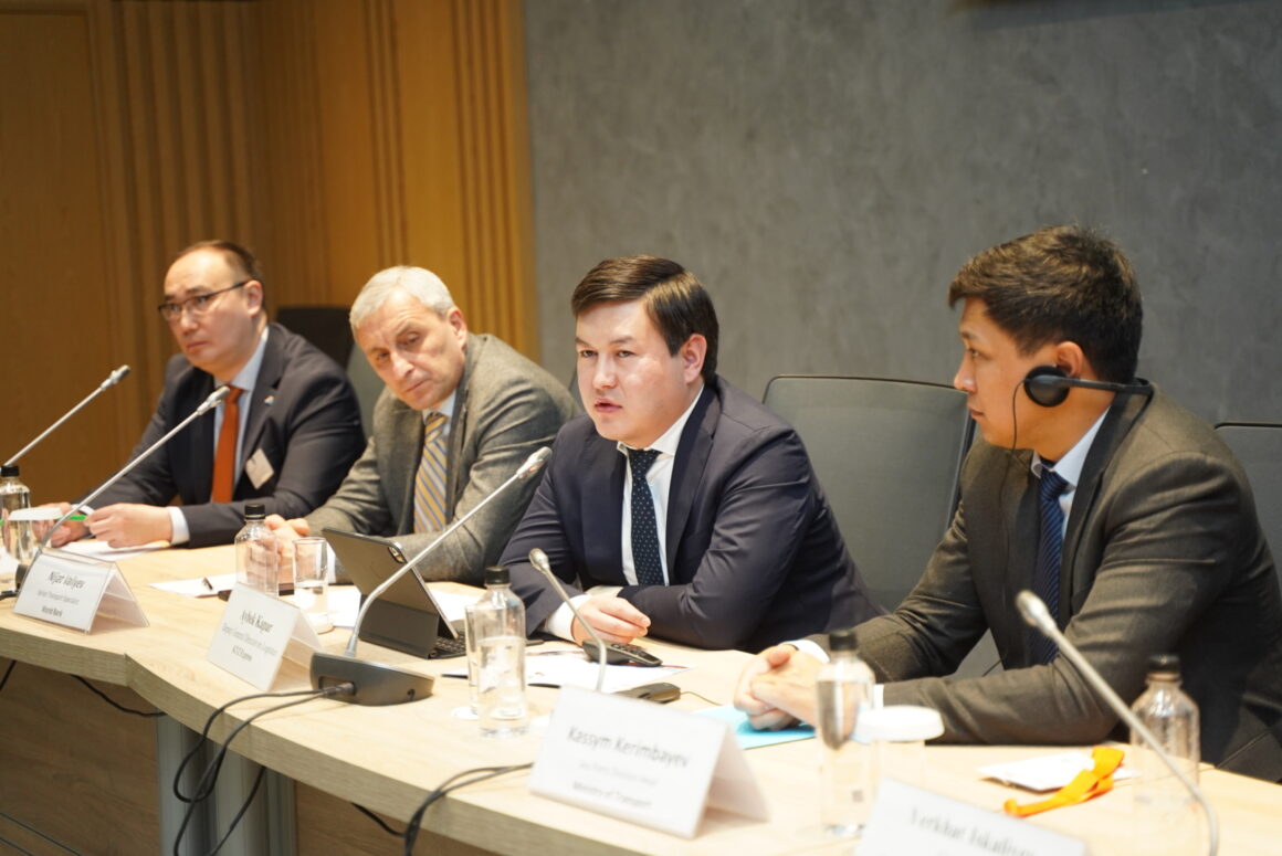 The development of transport and logistics was discussed in Astana.