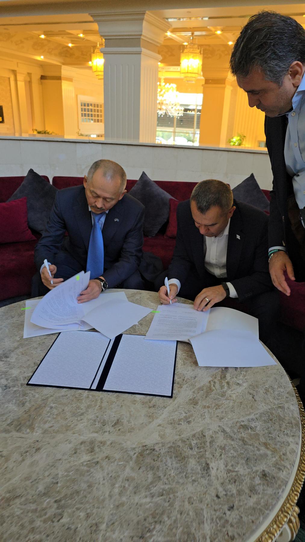 KAZLOGISTICS and LojiDer signed a memorandum of cooperation.
