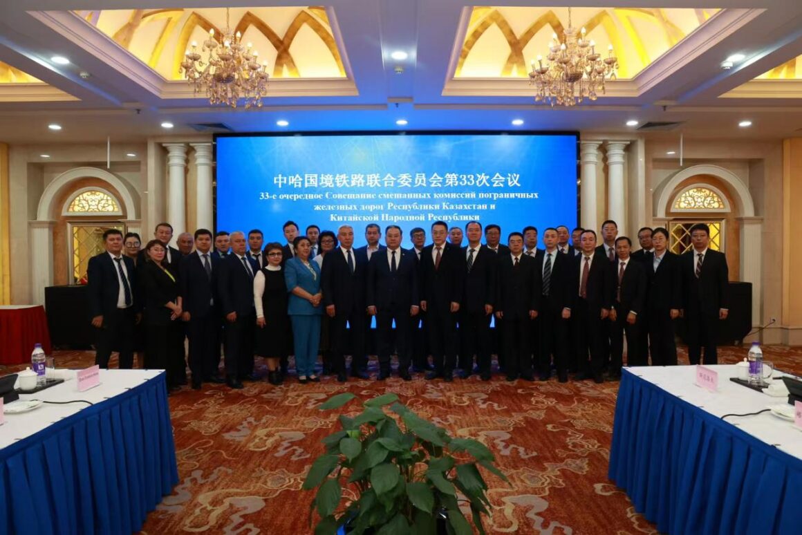 Kazakhstan and China discussed prospects for border rail transport.