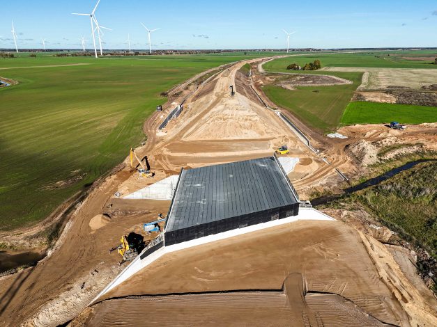 Rail LTG Infra has introduced a unique ecoduct on Rail Baltica in Lithuania – animals have already started using it. LTG Infra has introduced a unique ecoduct on Rail Baltica in Lithuania – animals have already started using it.