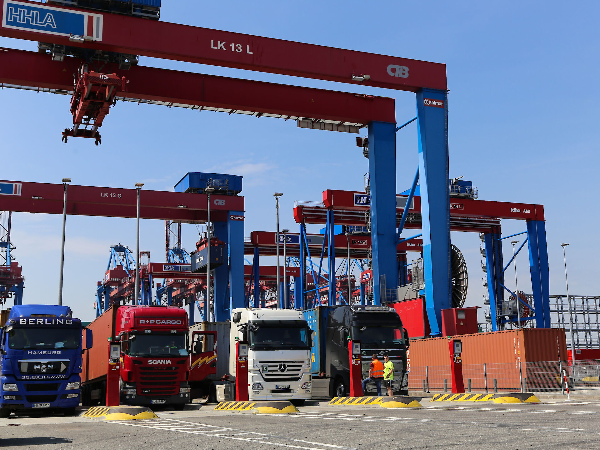 pmgpofotocredithhla-1920×0