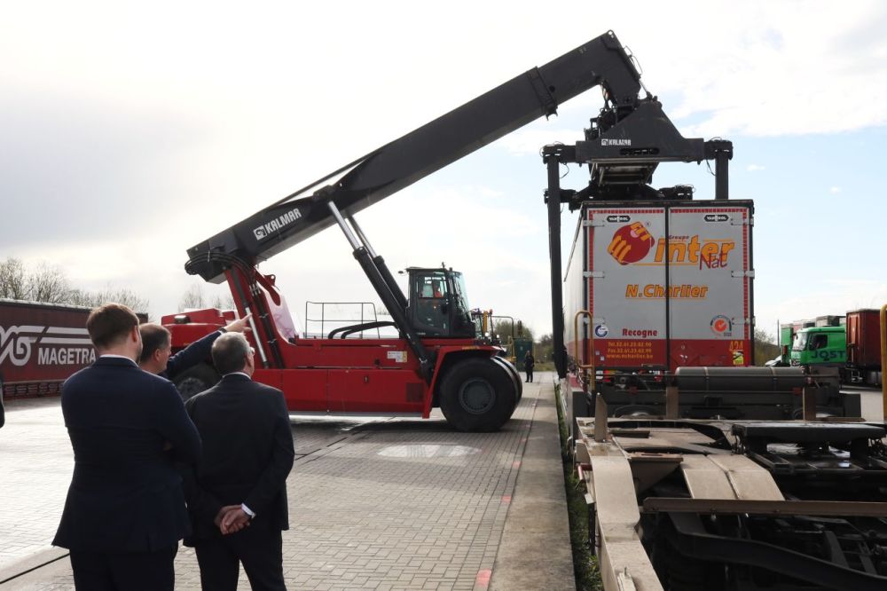 NOVANDI inaugurates rail link from Belgian Liège to Italy and Romania