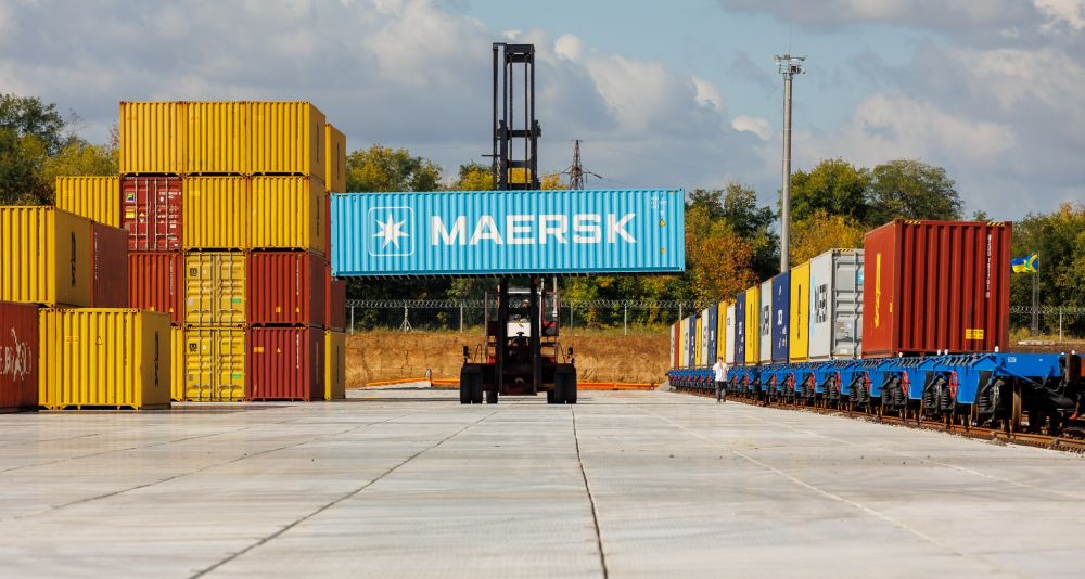 The amount of freight moved in containers in Ukraine is ten times lower than the rate in the EU.