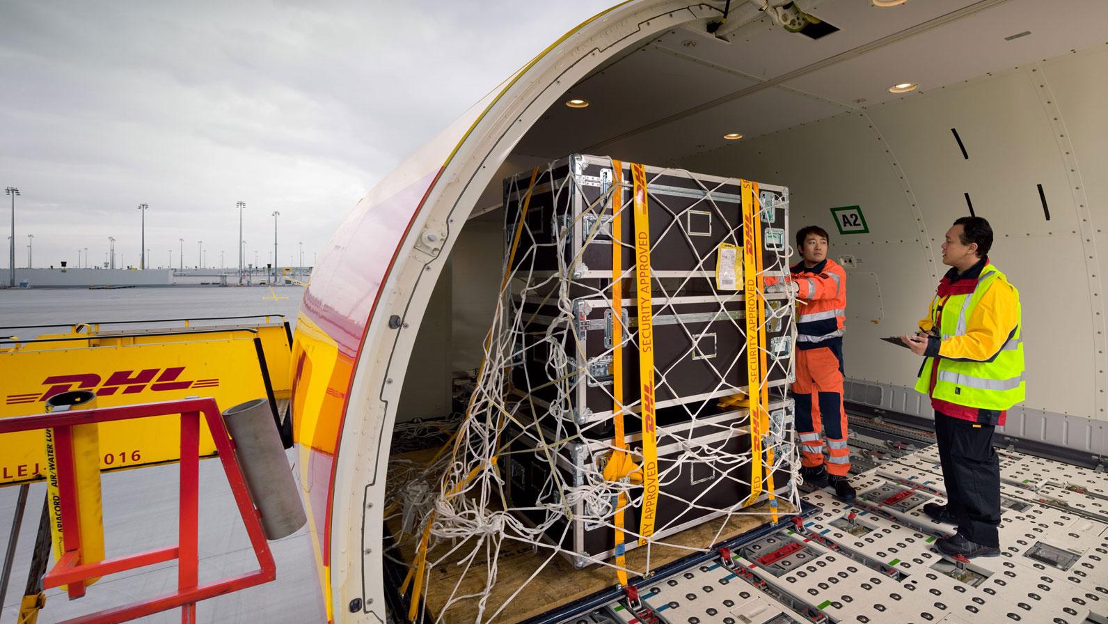 dhl-group-heavyweight-express-plane-1592×896-web_-1592-896