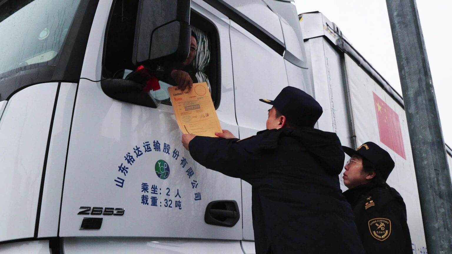 iru_tir_china_frame-at-6m57s-1536×864-1