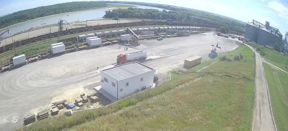 Europe CFM resumes container rail traffic from Romania to Chișinău. CFM resumes container rail traffic from Romania to Chișinău.